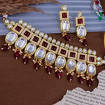 Load image into Gallery viewer, Pratima Kundan Choker Set
