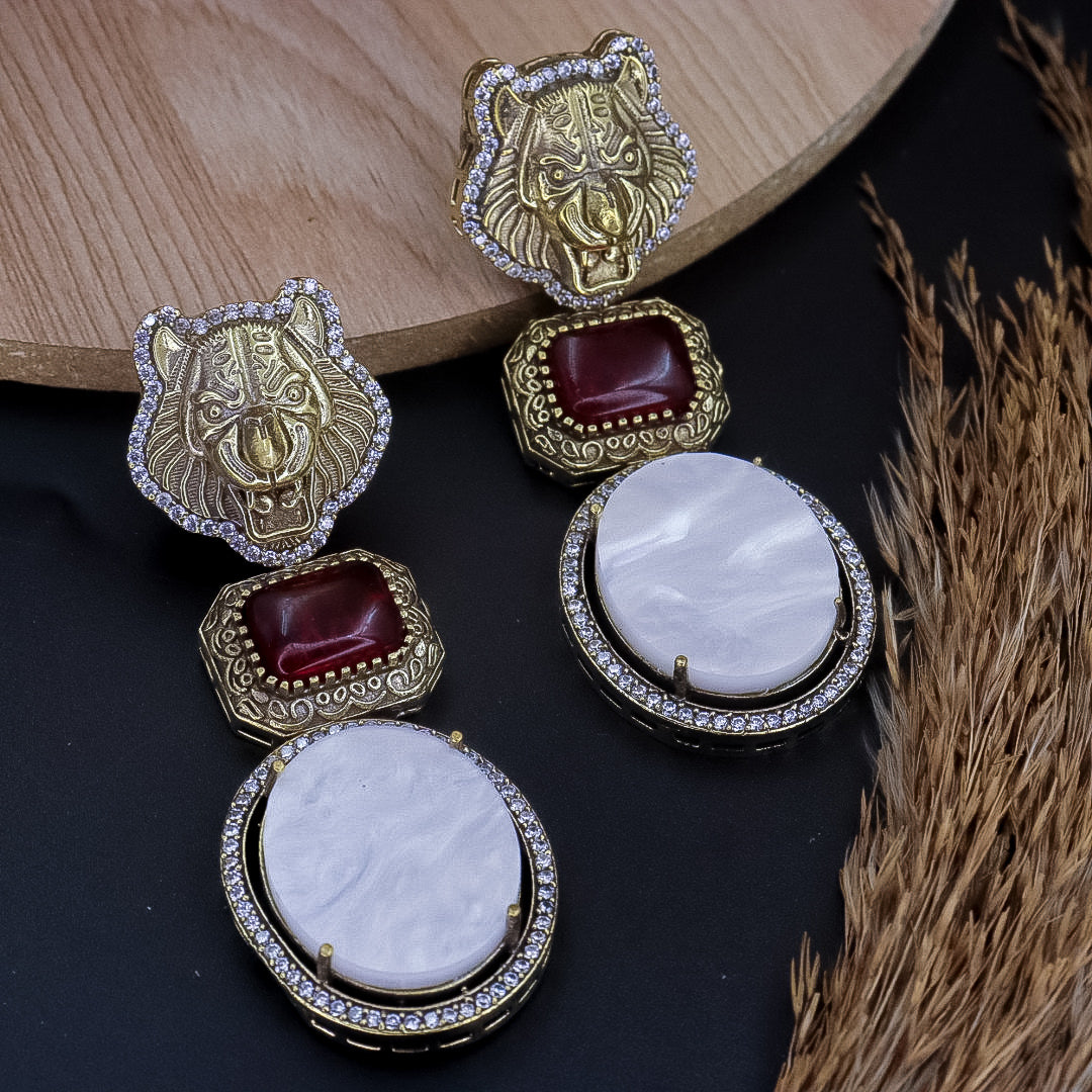 Lohani Sabya Studs - Red