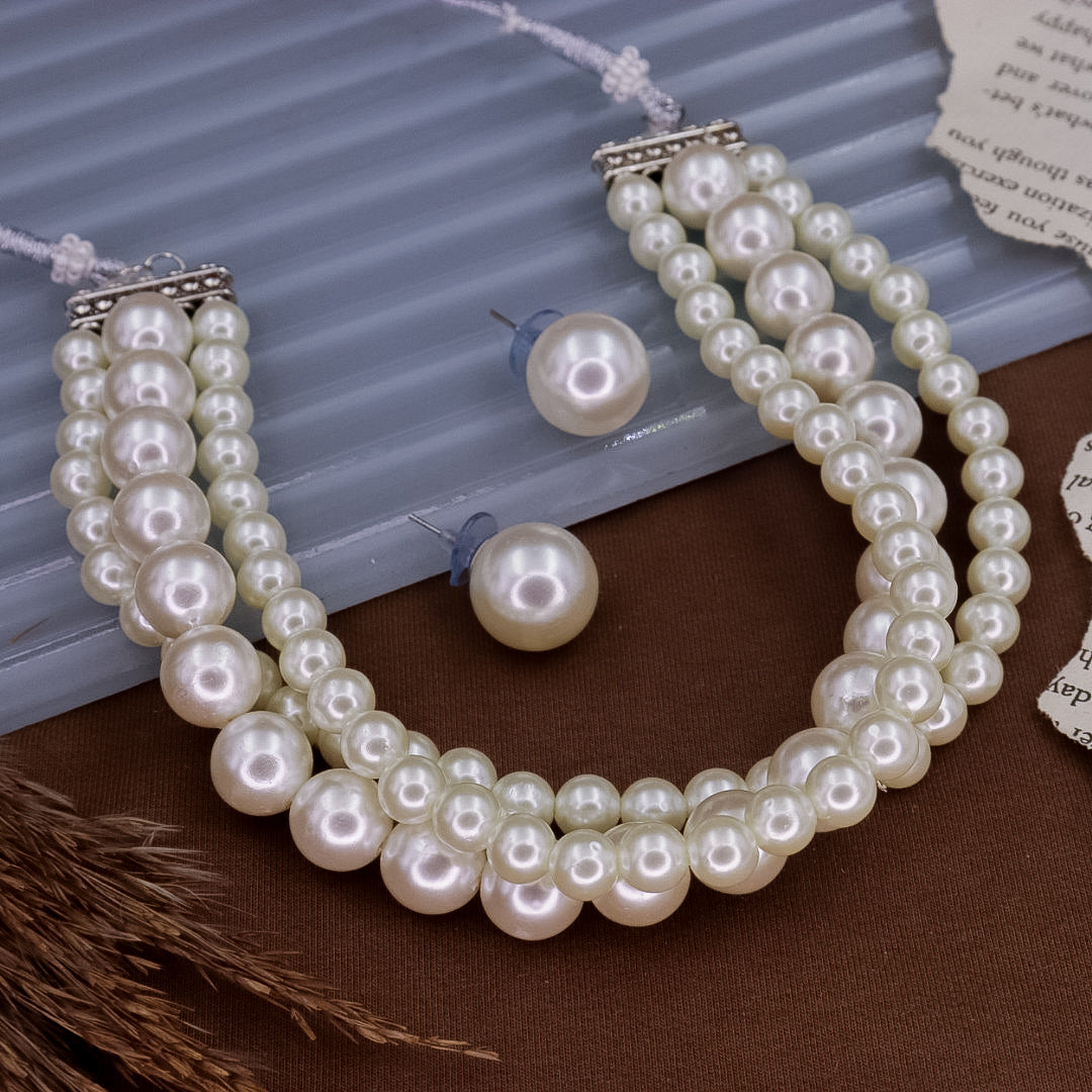 Classy 3 Layer  Pearl Set