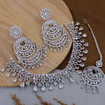 Load image into Gallery viewer, Taniya AD Set With Heavy Earrings And Mangtika
