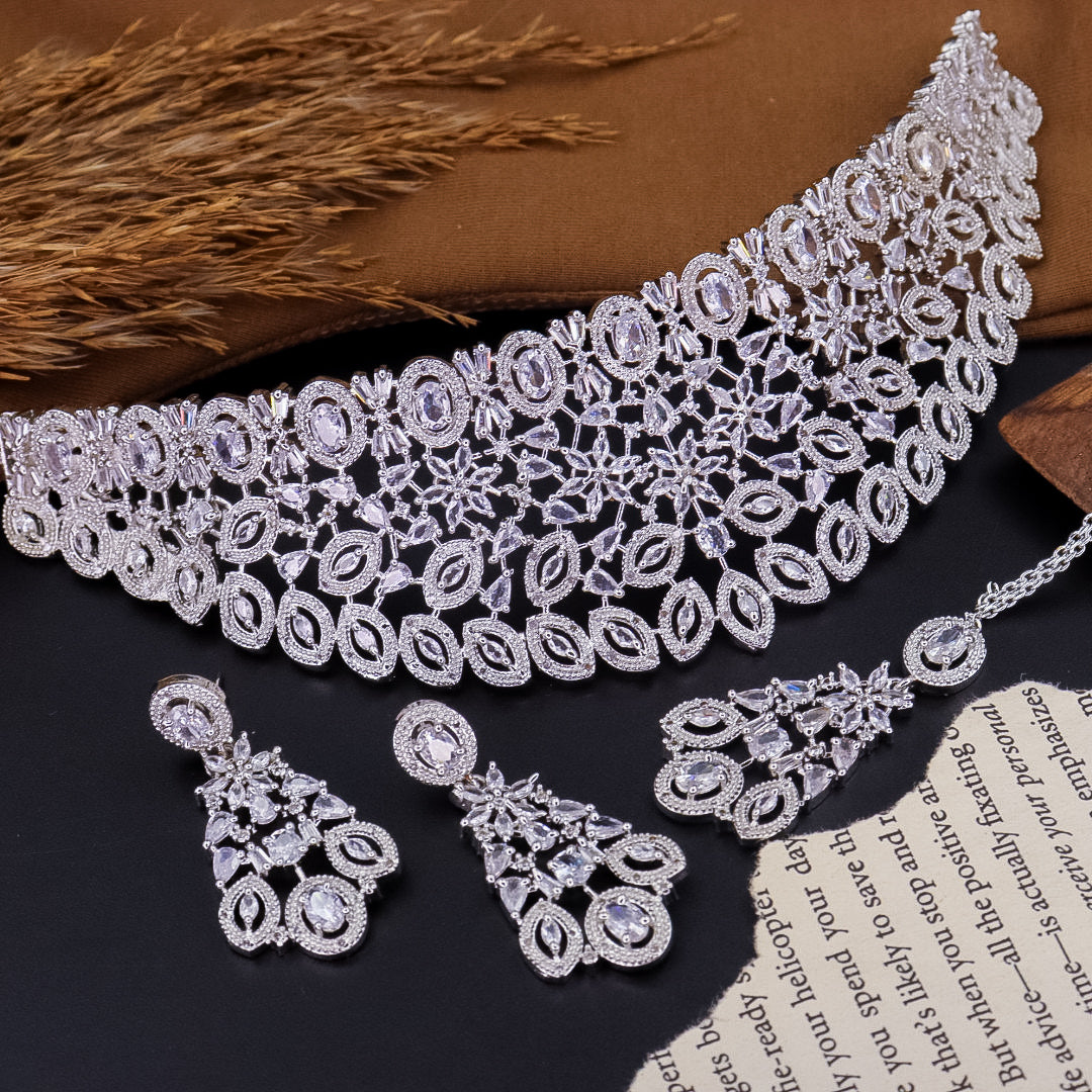 Parul AD Choker Set-White