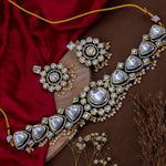 Load image into Gallery viewer, Kirtan Premium Kundan Choker Set
