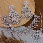 Load image into Gallery viewer, Taniya AD Set With Heavy Earrings And Mangtika
