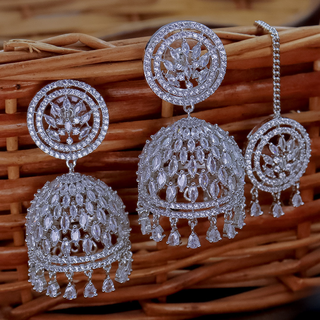 Rebecca AD  Jhumka With Mangtika