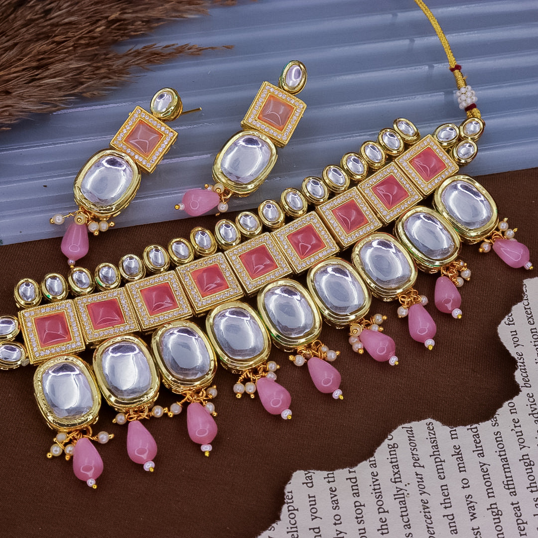 Pratima Kundan Choker Set