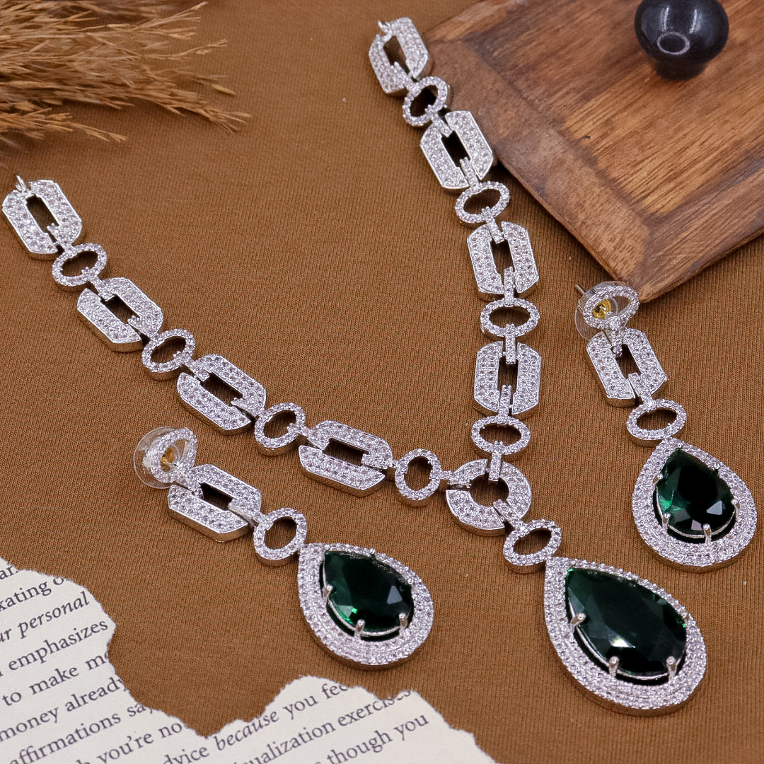 Lovely AD Choker -Dark Green