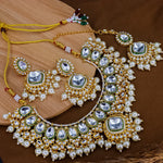 Load image into Gallery viewer, Shivay Premium Kundan Choker Set With Earring &amp; Maangteeka
