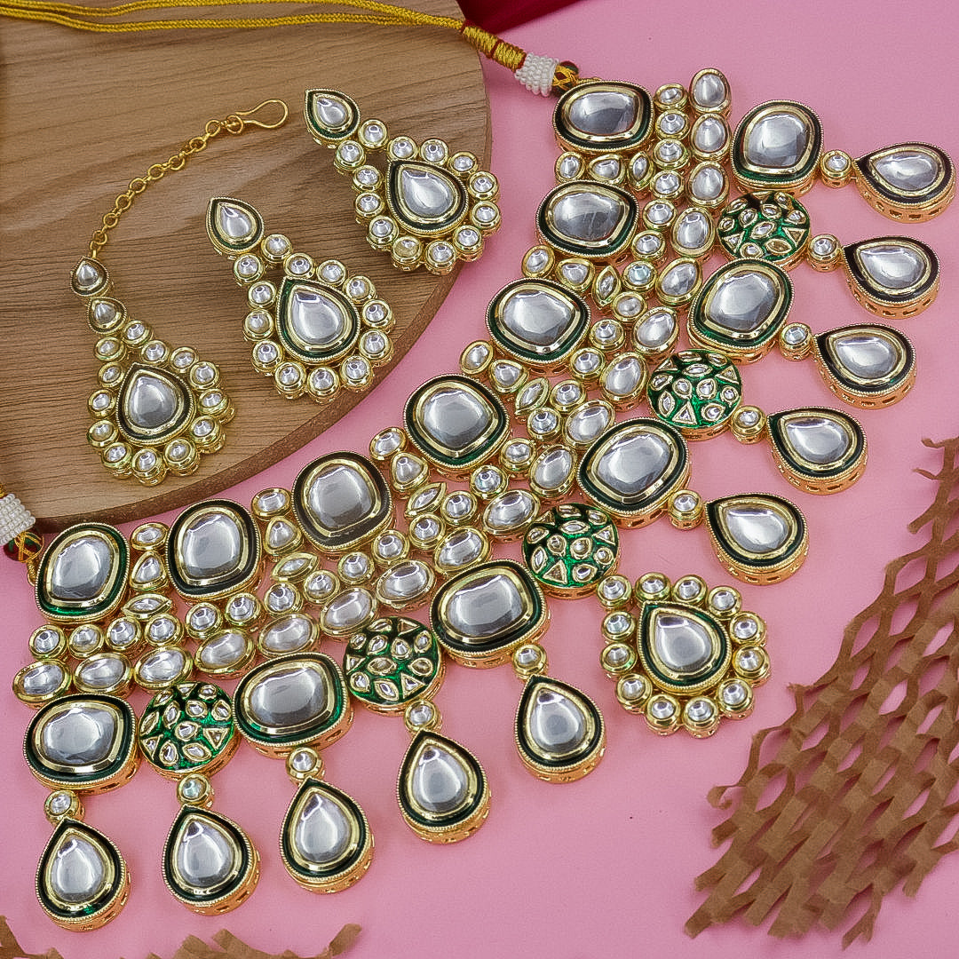 Chinu Semi Bridal Kundan Set