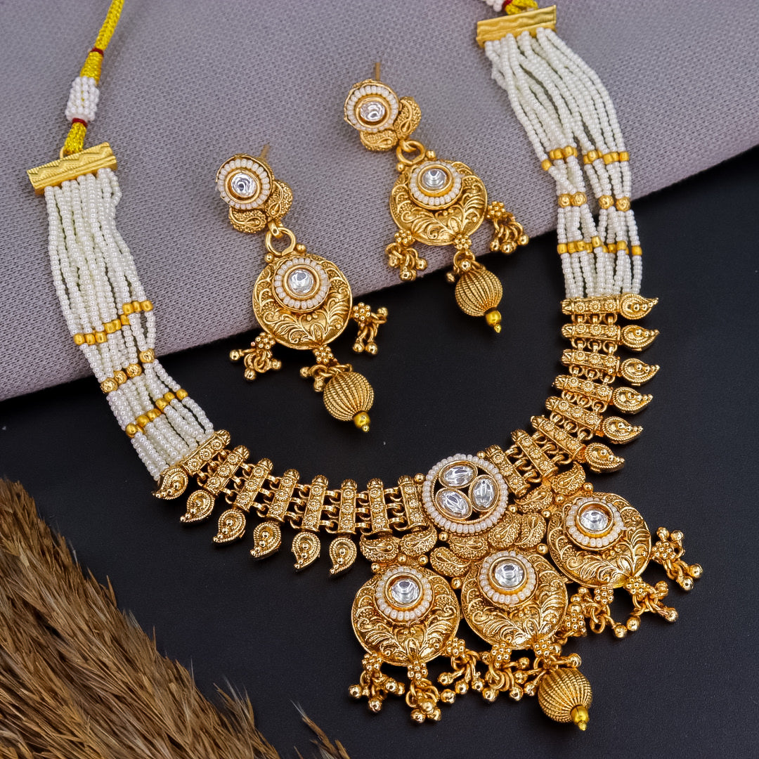 Pallavi Copper Ethnic Choker With Earrings - White