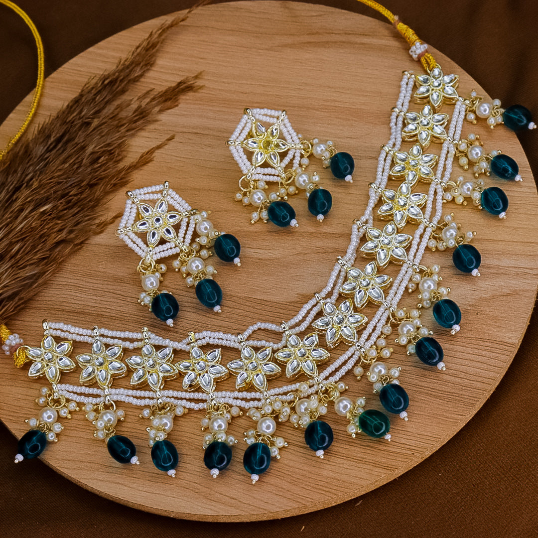 Saneeka Premium Kundan Choker Set With Earring