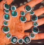 Load image into Gallery viewer, Merwan Emerald AD Choker Set
