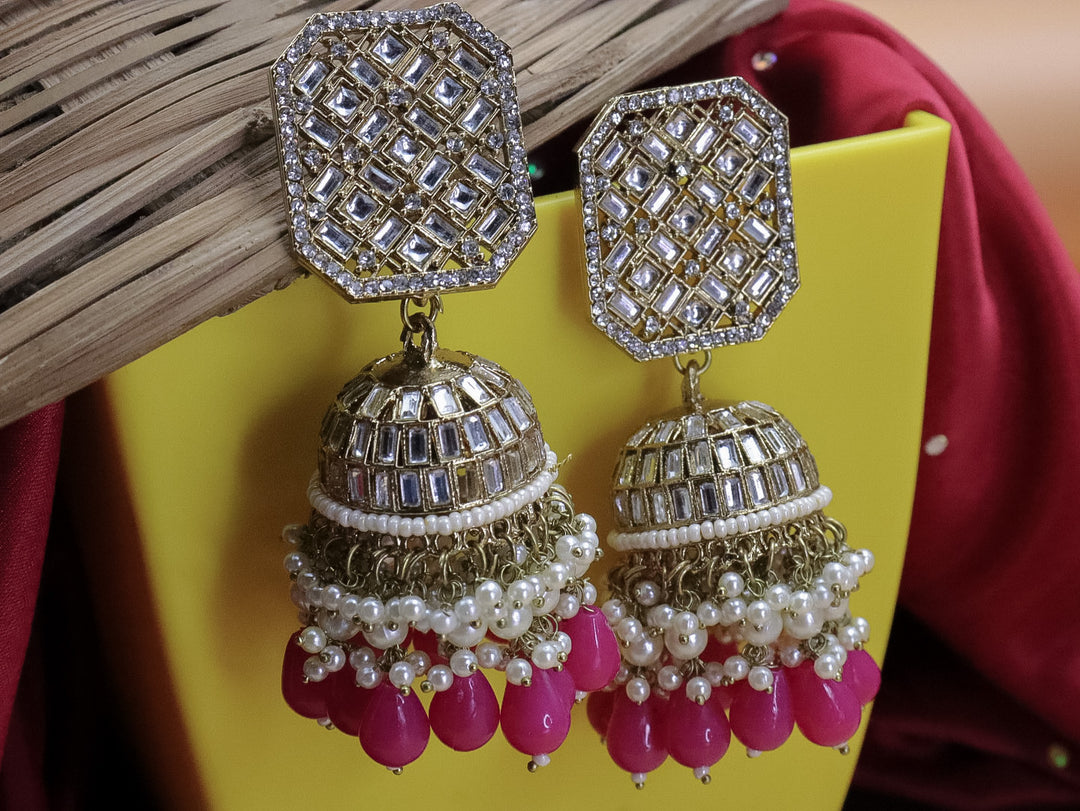 Lara Kundan Jhumka