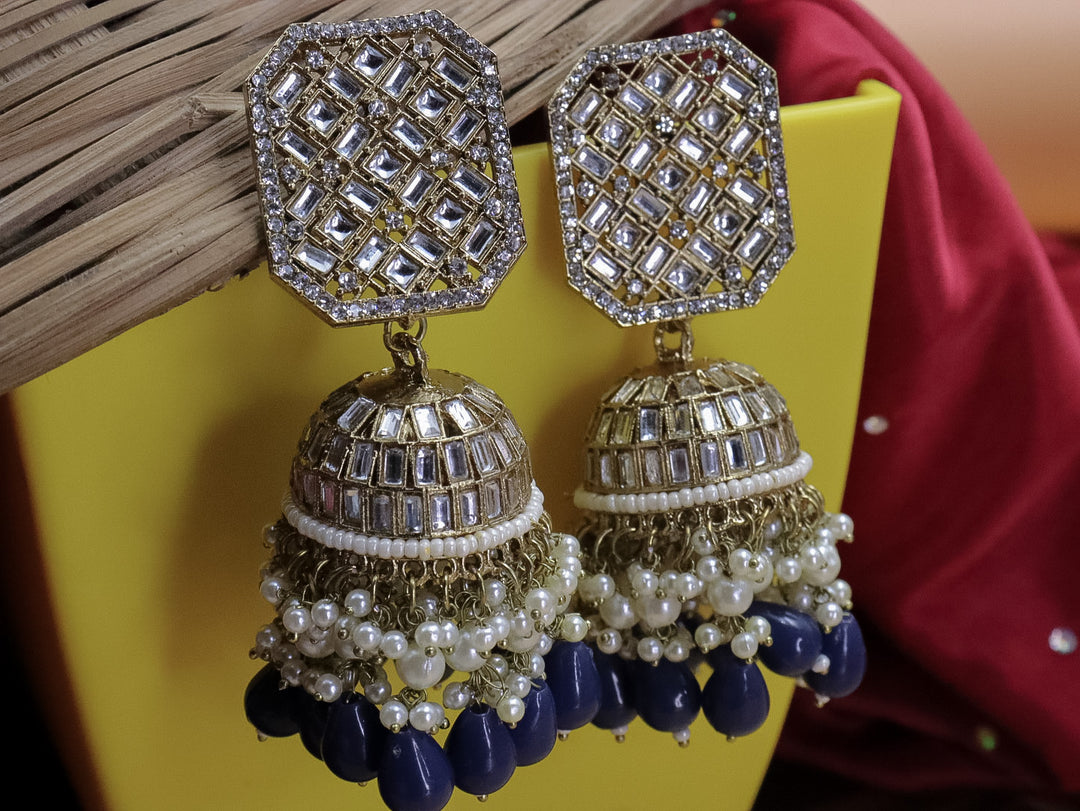 Lara Kundan Jhumka