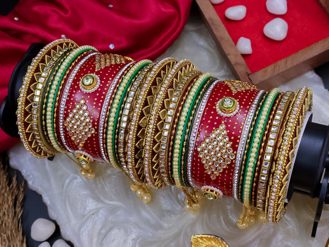 Pankhuri Latkan Patla Bangles Set