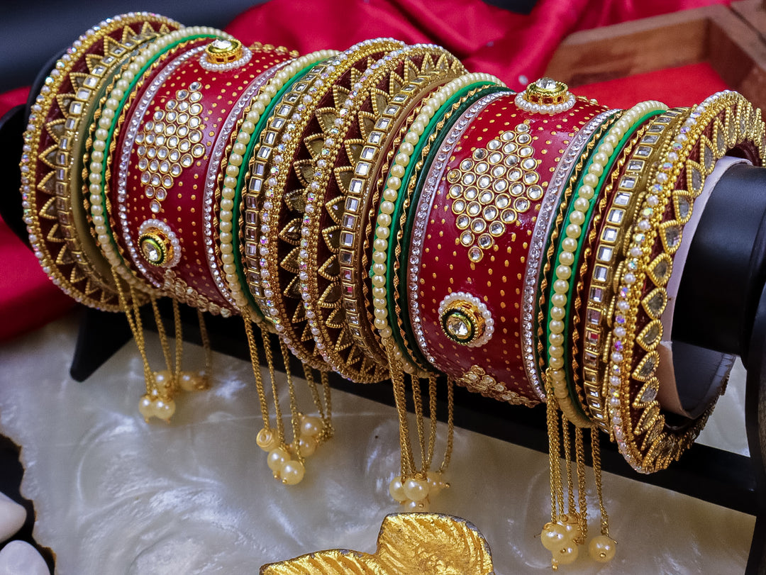 Pankhuri Latkan Patla Bangles Set