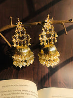 Load image into Gallery viewer, Mona Kundan Earring
