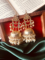 Load image into Gallery viewer, Mona Kundan Earring
