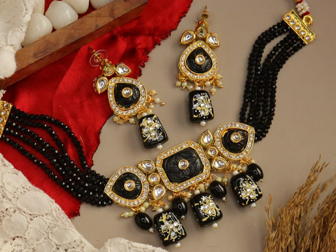 Devina Kundan Choker With Monalisa Beads