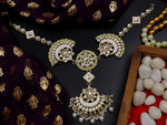 Load image into Gallery viewer, Peshwa Kundan Sheeshphool With Teeka
