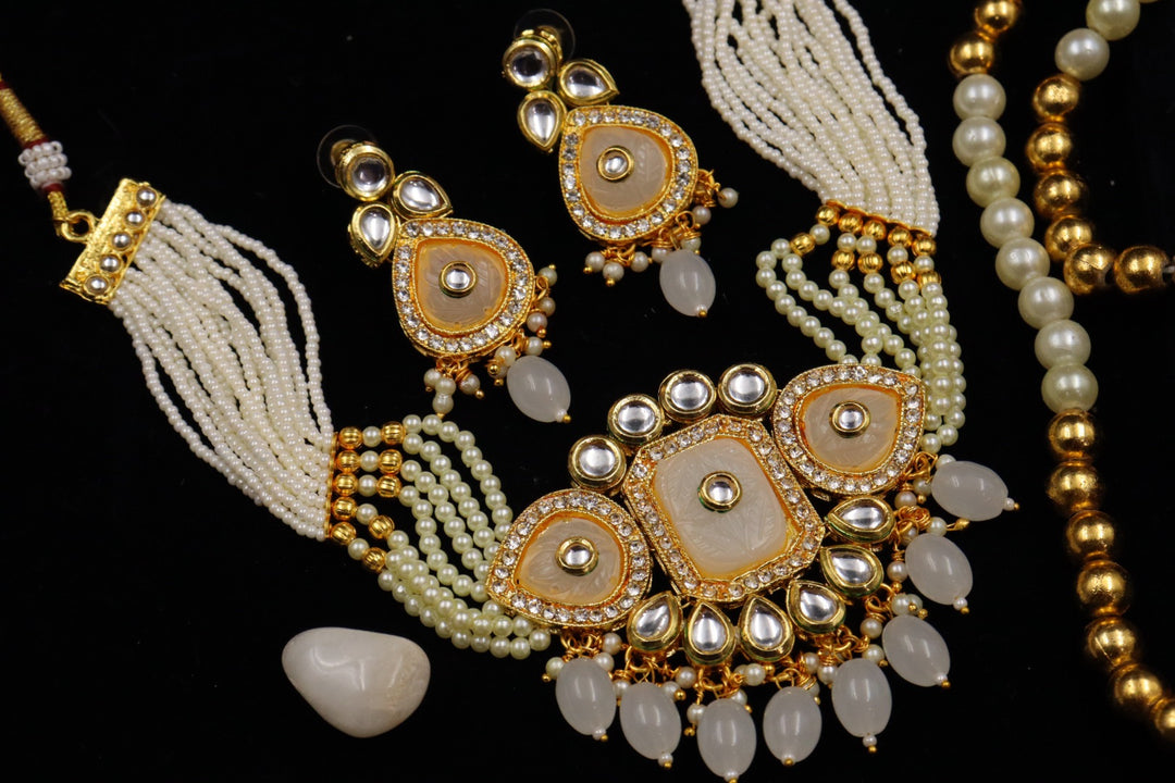 Misty Kundan Choker Set