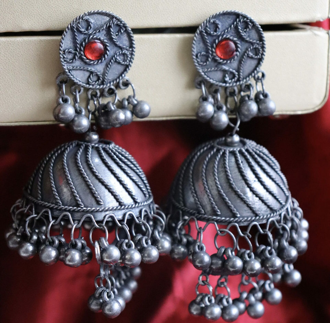 Piyu Statement Jhumka