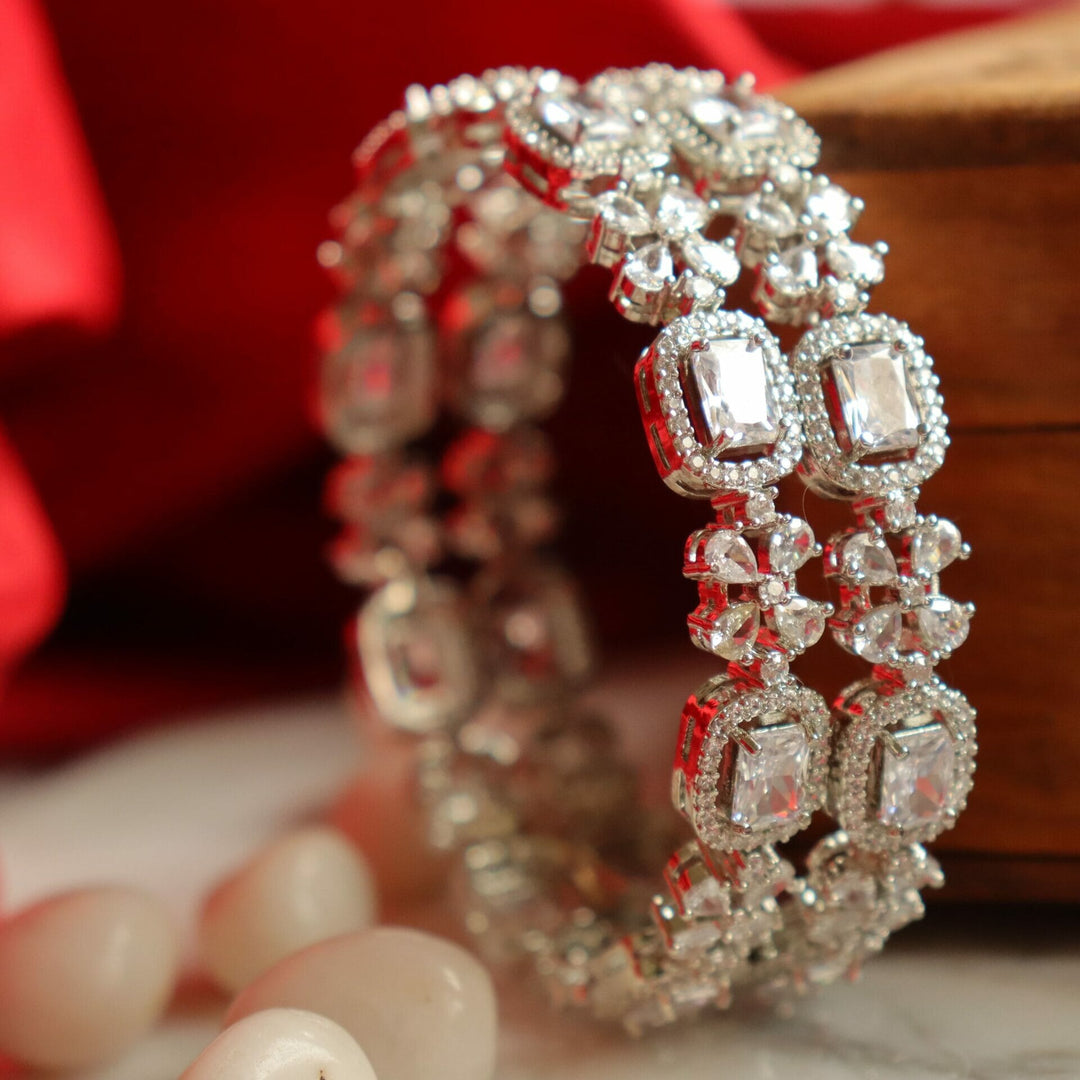 Yashvi AD Bangles-White