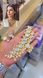 Load and play video in Gallery viewer, Kriti Sanon Inspired Kundan Choker Set
